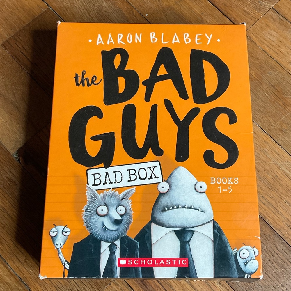 The Bad Guys (Bad Box) Book Set, Books 1-5, like new! By Aaron Blabey, paperback